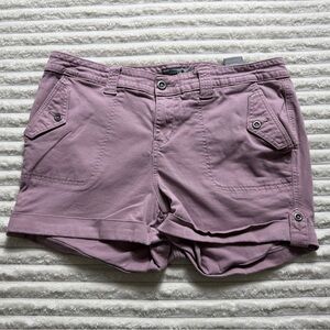 Torrid women’s Cargo Shorts Lavender Cotton Spandex Cuffed Pockets Plus size 18